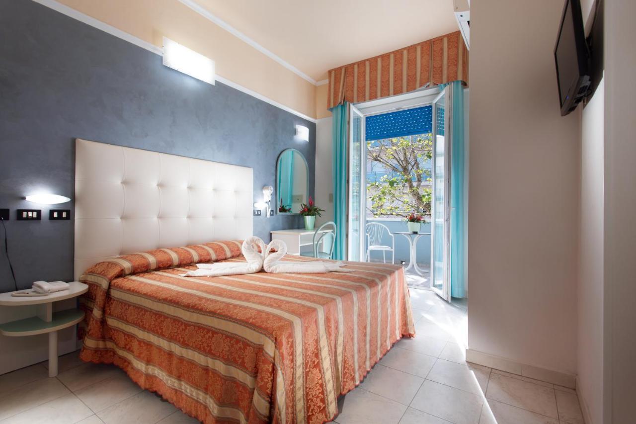 Hotel Nettuno Bellaria-Igea Marina Exterior photo