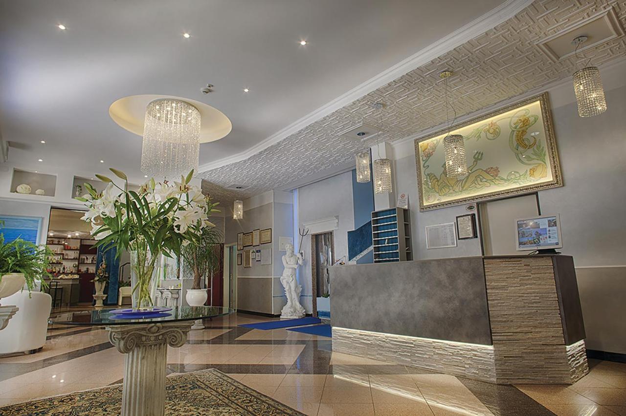 Hotel Nettuno Bellaria-Igea Marina Exterior photo