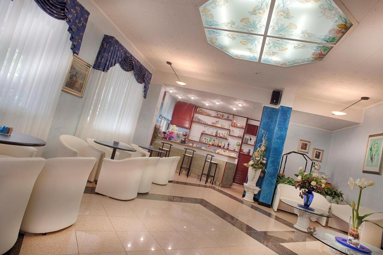 Hotel Nettuno Bellaria-Igea Marina Exterior photo